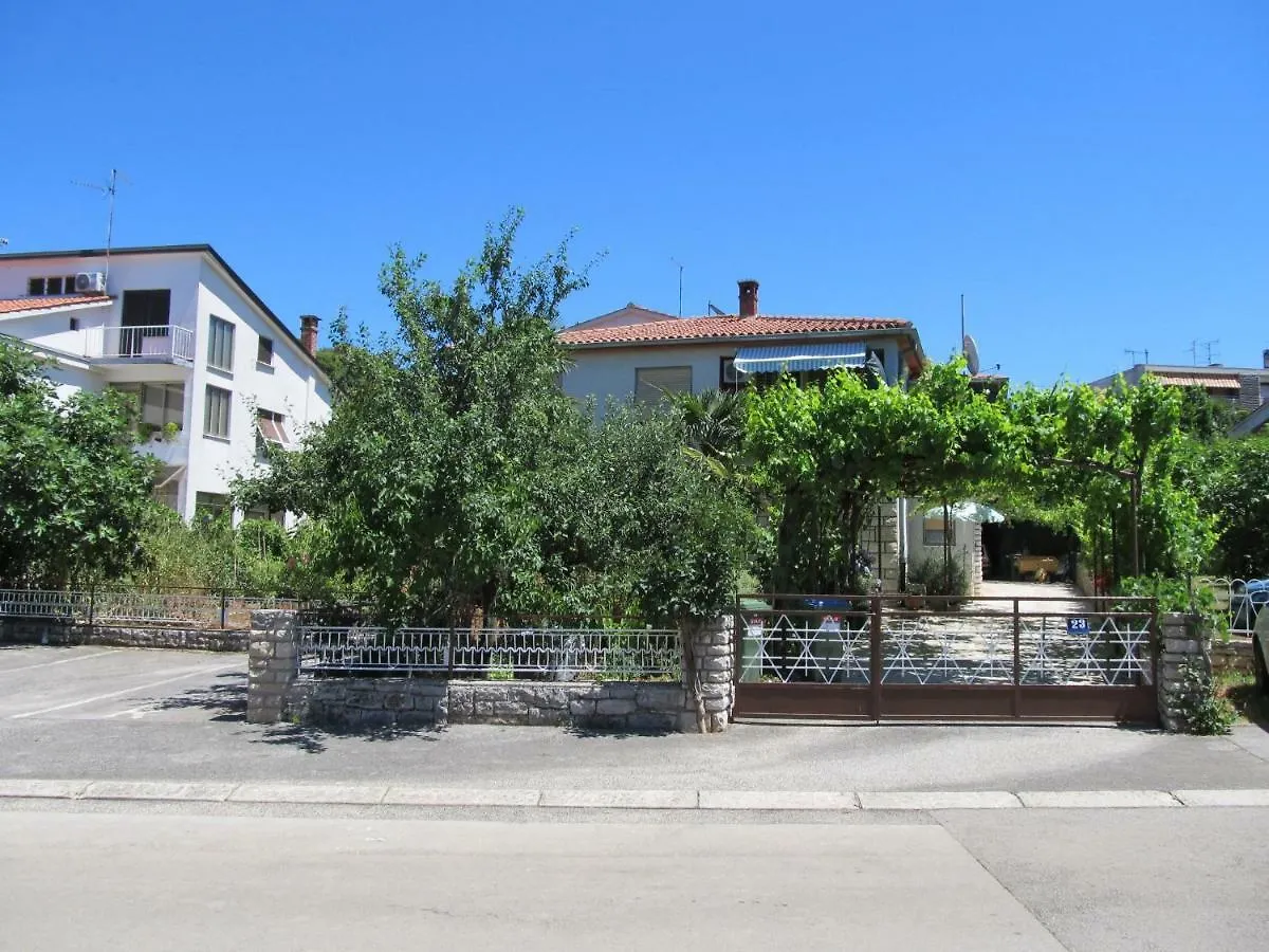 Vintage Rooms & Apartments Porec